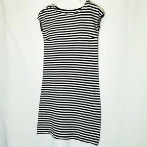 Grace dresses size small black‎ and white pullover button accents both shoulders